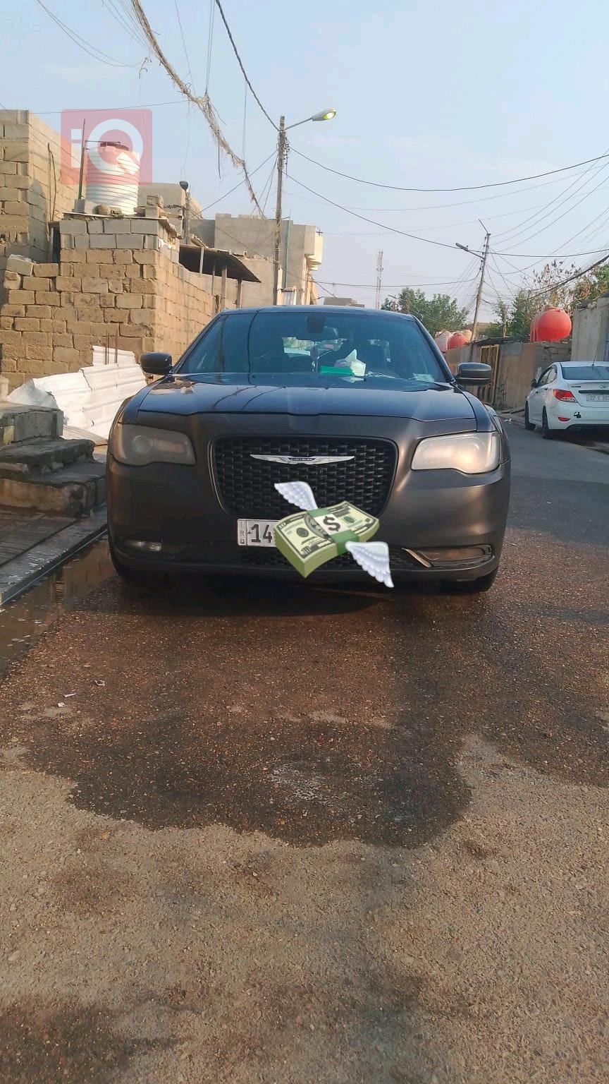 کرایسلەر 300